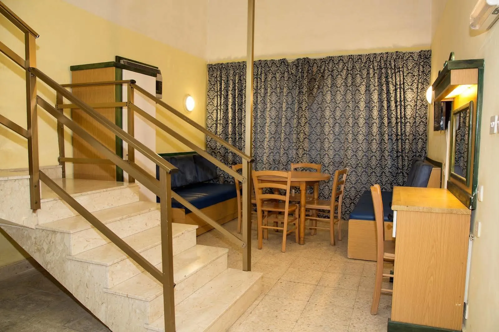 Hotel apartamentowy Burlington Apartments St. Julian's